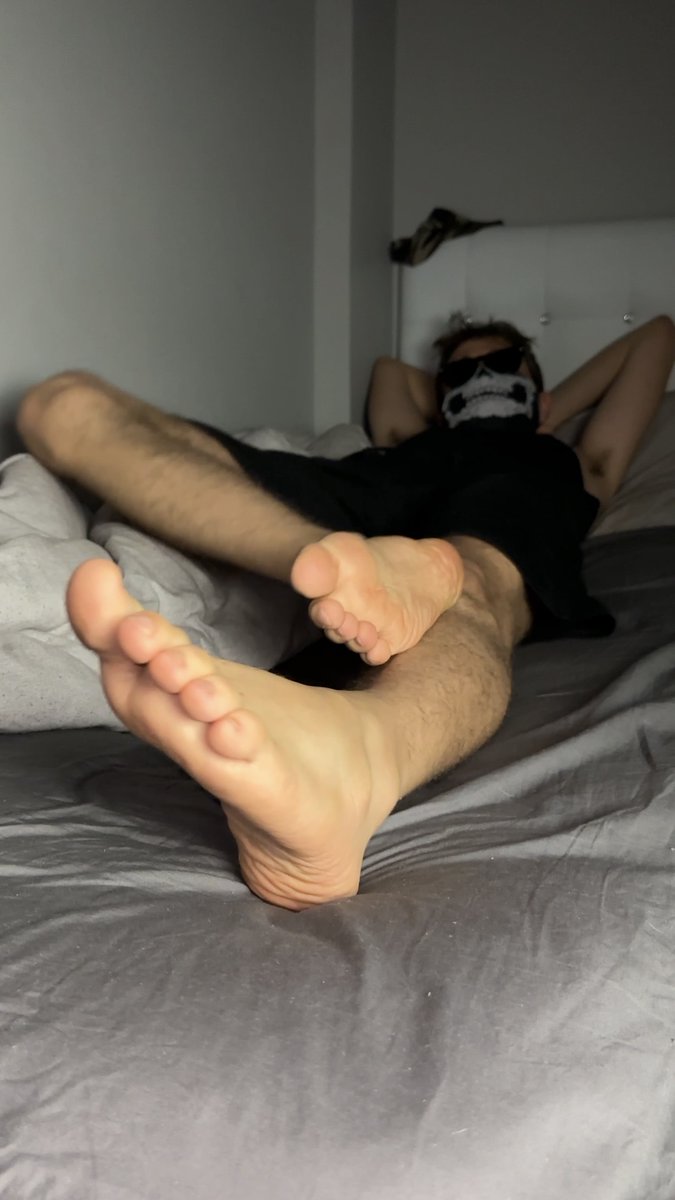 AlphaJosefDom's tweet photo. keep slaving at your 9–5 loser. every cent you earn belongs to me https://t.co/INTx4i7ZXw