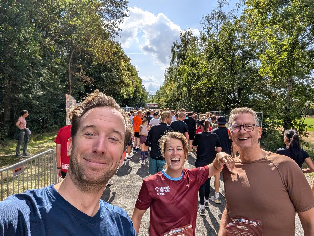 Genoten van de Airborne Freedom Run vanmiddag in mijn eigen Arnhem!