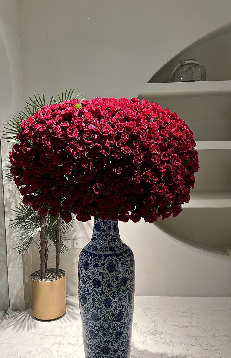 أكبر فازة ورد🥹❤️❤️❤️❤️ !