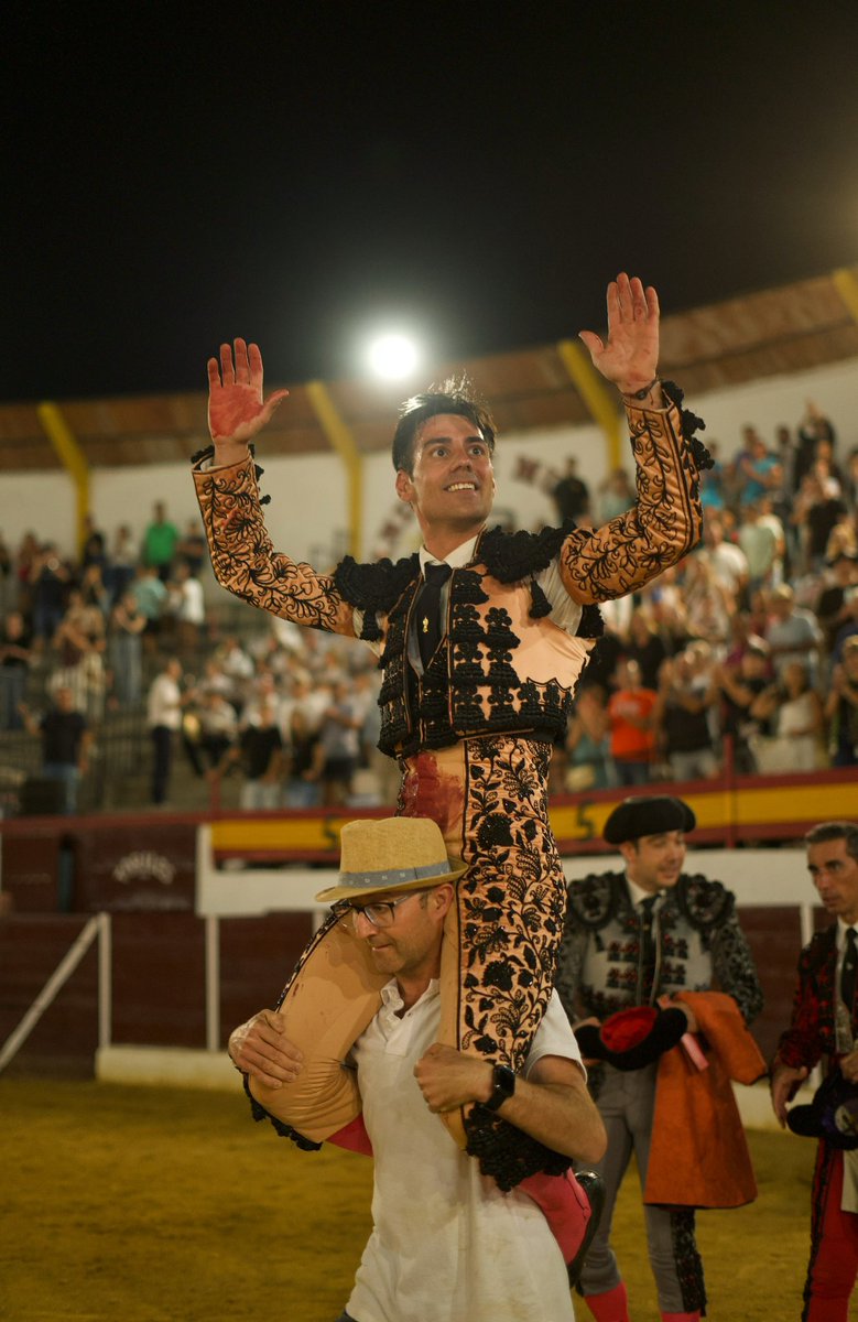 Gómez del Pilar tweet media