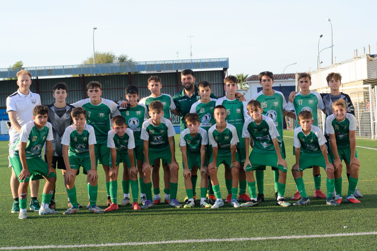 LaLiaraBpie's tweet photo. 🏆 Jornada 1 | #3AndaluzaInfantil 

💚 #InfantilPepe 6-4 CD Claret 🟡

¡Primer partido de liga y primera victoria para nuestro infantil, vamos equipo! 💚🤩👏🏼

#Temporada202526 #VamosLosVerdes https://t.co/9TKysQW1vq