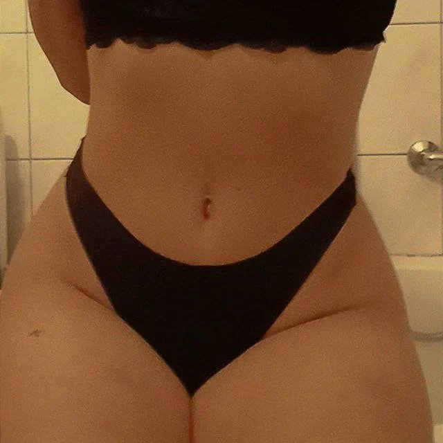 _wetxbby's tweet photo. felt horny MIGHT delete later 😼 https://t.co/4eQkhZUUkK