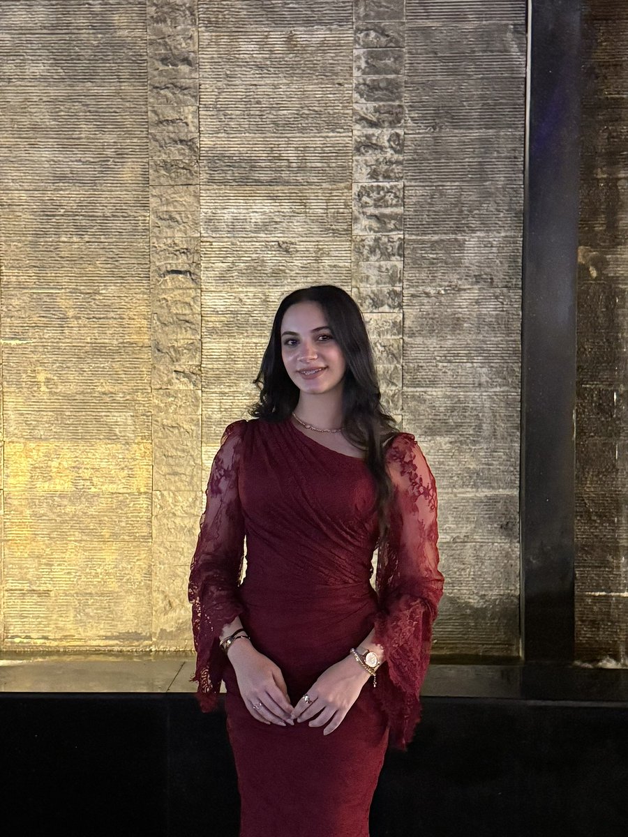 cinnamon girl tweet media