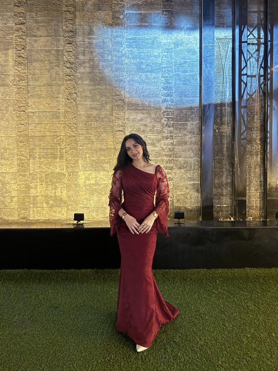 cinnamon girl tweet media