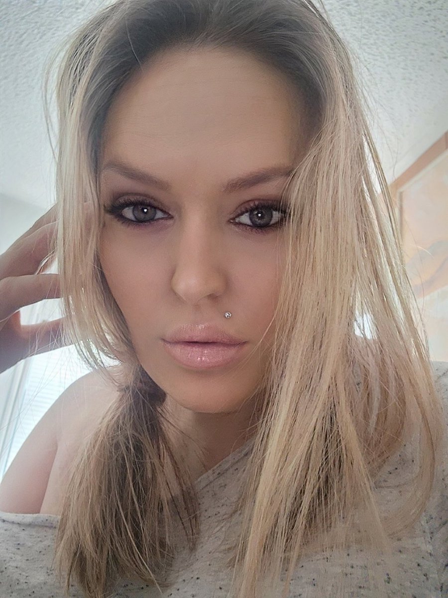Want more, all fetishes are welcome 
onlyfans.com/laurencravesu