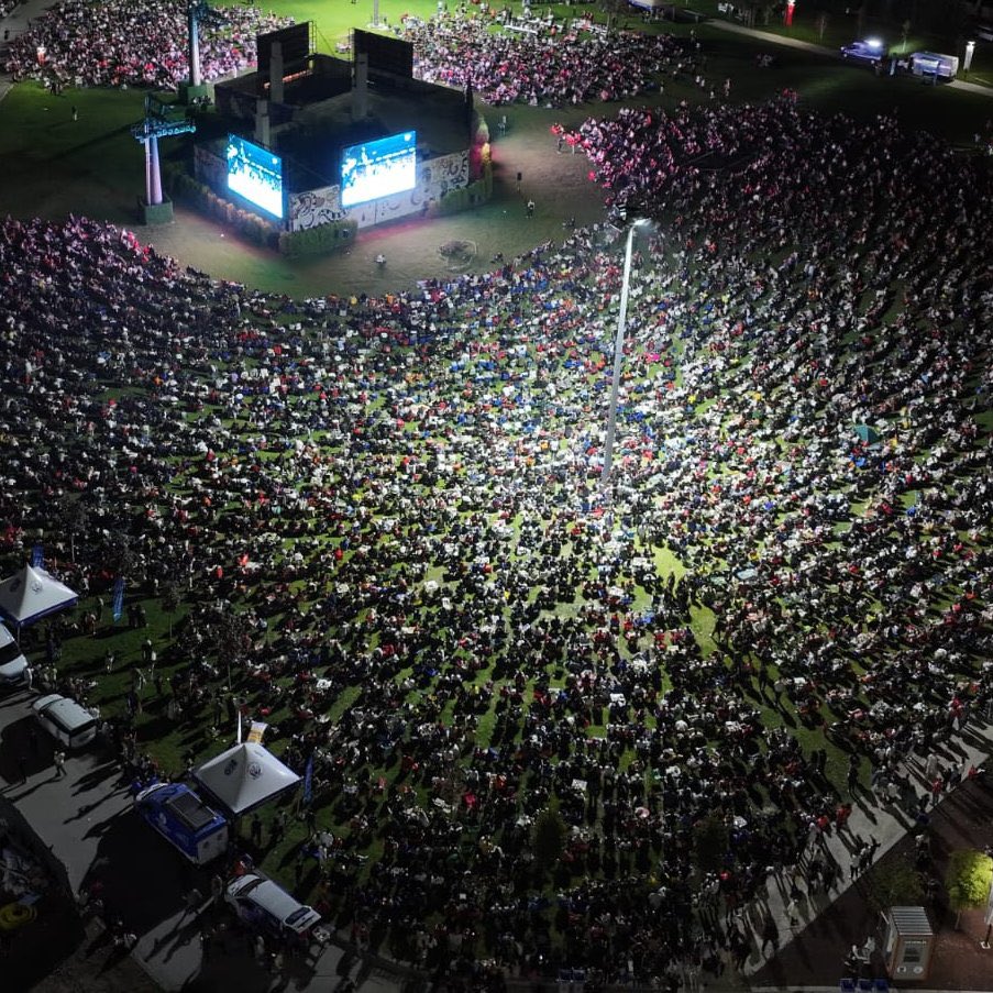 Ankara'da final maçı için ekranlara kitlenen vatandaşlar 🏀 🇹🇷
