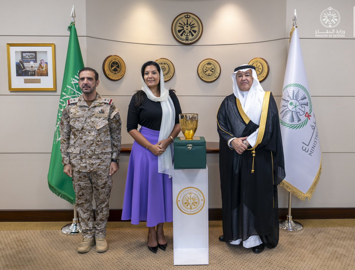 modgovksa's tweet photo. صاحبة السمو الملكي الأميرة ريما بنت بندر بن سلطان بن عبدالعزيز سفيرة خادم الحرمين الشريفين لدى الولايات المتحدة الأمريكية، تزور الملحقية العسكرية السعودية في واشنطن، وكان في استقبالها معالي مساعد وزير الدفاع للشؤون التنفيذية الدكتور خالد البياري.

#وزارة_الدفاع https://t.co/pboCCKDvuy