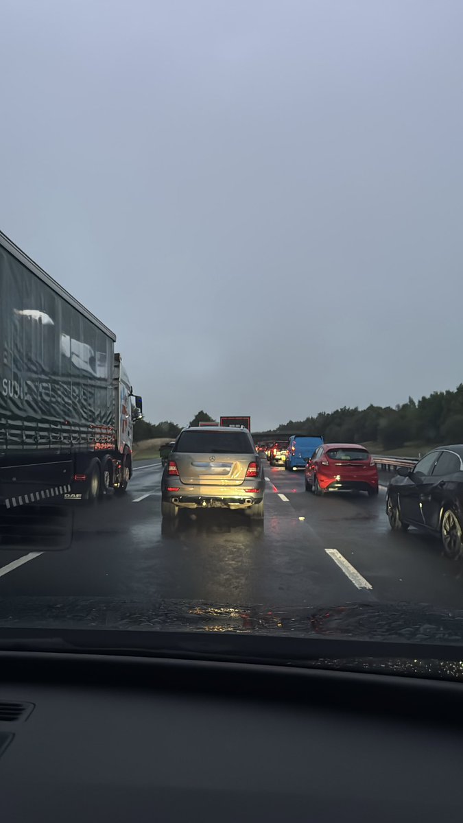 2 hours stuck on M6 Toll - why was it shown that M6 Toll is clear .

#m6 #m6toll