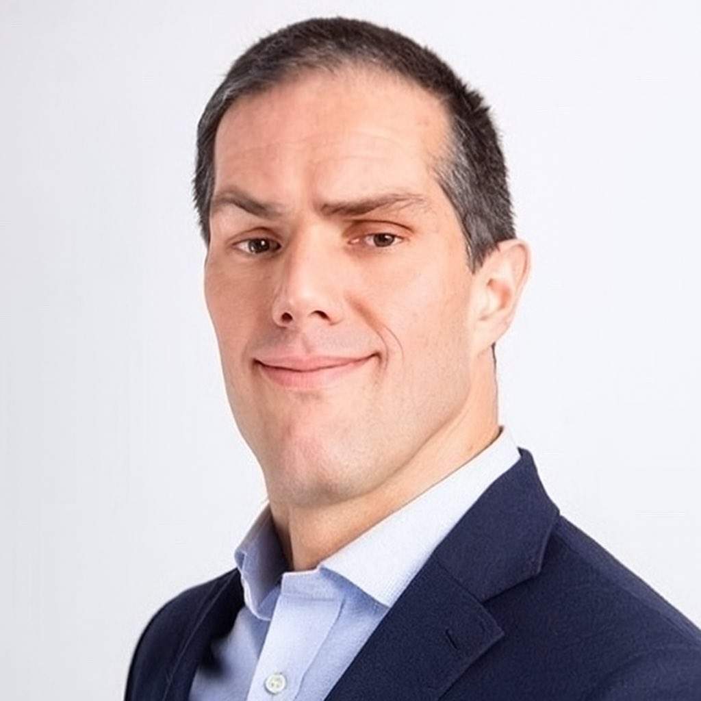 Dice que jugarán con juveniles para así confiar al rival, papea a Milad, habla pestes de la ANFP y los árbitros, amenaza con mi presentarse y que es más importante un torneo internacional que el chistenario. Toda de nuestro mejor refuerzo, Clark en su Prime #Supercopa #VamosLaU