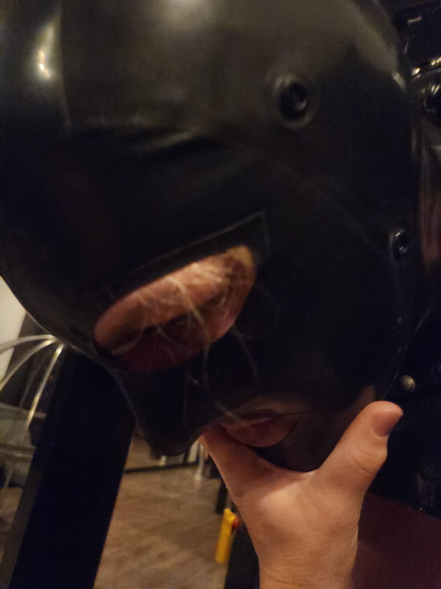 Schaut euch diesen entschlossenen Blick an, den Willen es zu schaffen!
Und wie du es geschafft hast!
Ich bin mächtig stolz!