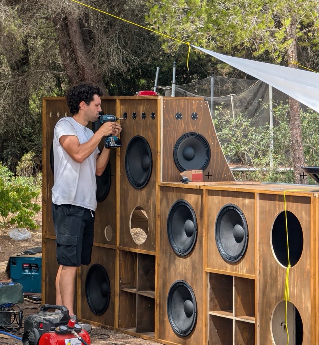 djmarkfarina tweet picture