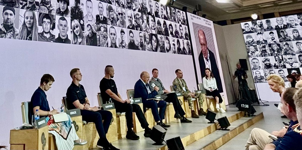 KubiliusA's tweet image. Together with EU Member States, NATO, and Ukraine we need to build a Drone Wall for the Eastern flank.

#SAFE offers strong financial opportunities.

Ukraine’s experience in countering Russian drones is a benefit for the EU Defence Readiness 2030.

#YES2025 Conference