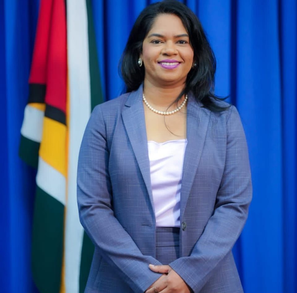 📷 Welcome Minister Sonia Parag 📷
The Ministry of Education warmly welcomes the Honourable Sonia Parag as our new Minister of Education.
Minister Parag, brings with her a wealth of experience as a lawyer, parliamentarian, and dedicated public servant. From her early years in