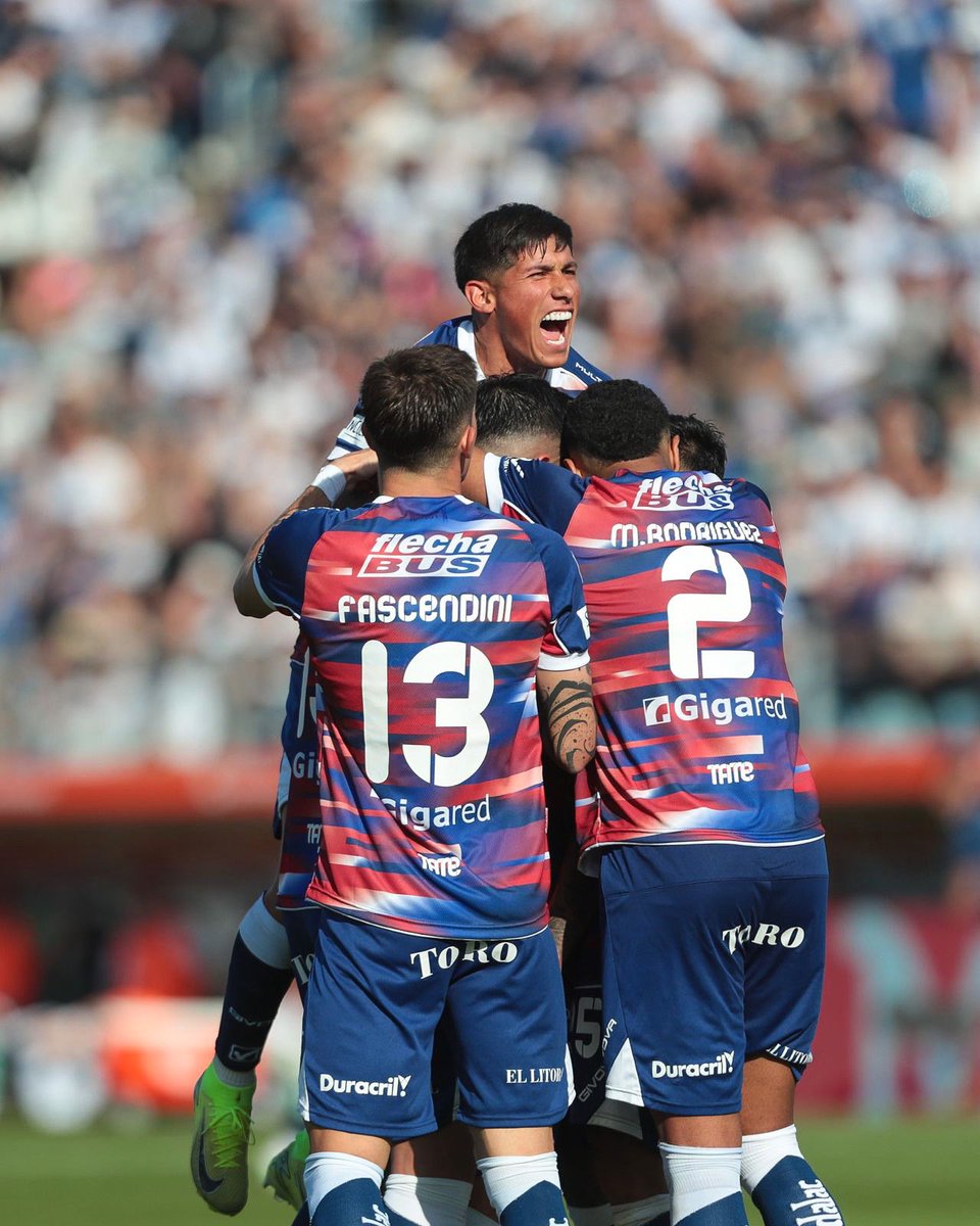 ATodoUNION's tweet photo. ⏱️ | GANOOOOO #UNIÓN ❤️🤍
Con goles de Del Blanco, Tarragona y Martínez, #Unión derrotó 3-1 a Gimnasia en La Plata. #VamosTate! 🇦🇹 https://t.co/Elp4Ax6eXN