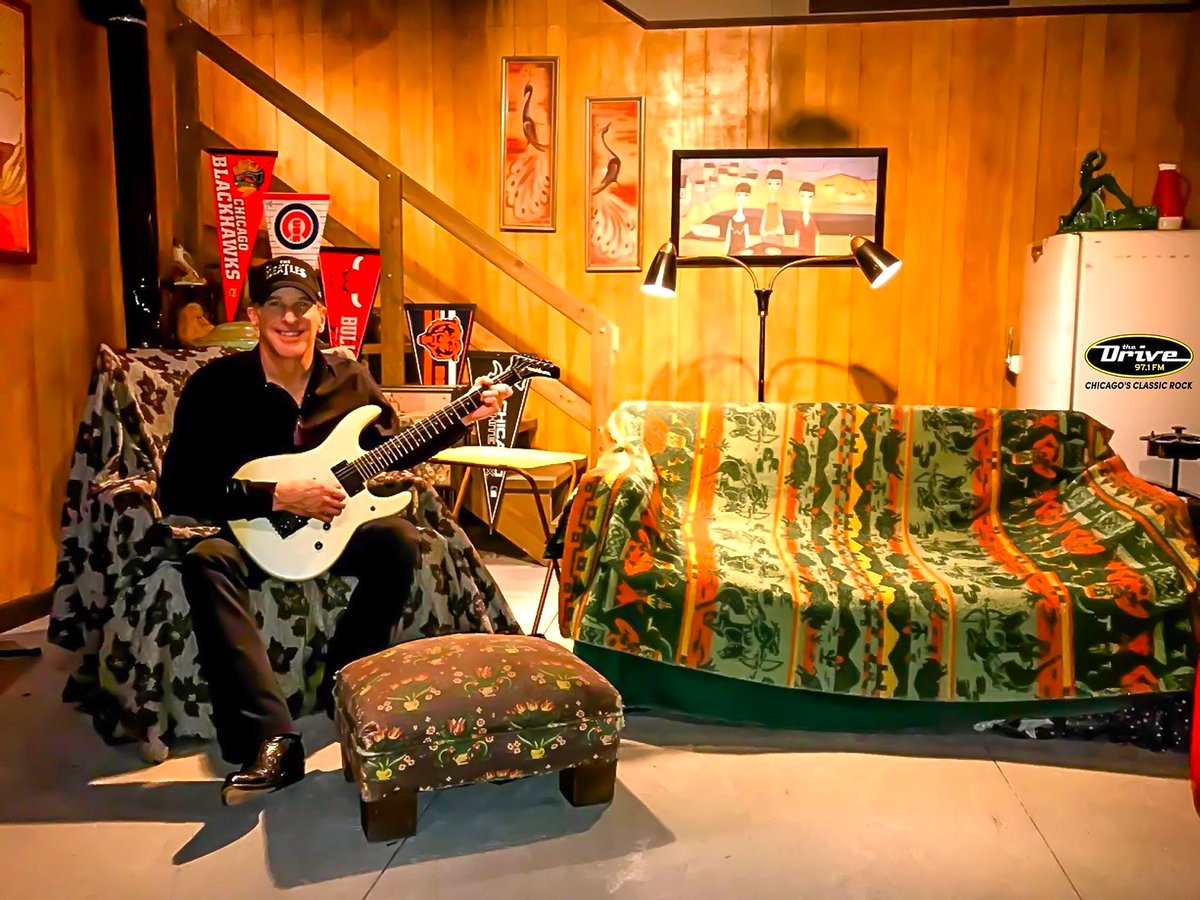 Schwing!! Whether you're hangin' in the #ManCave (or #SheShed!) or getting out and about today I've got your soundtrack 12noon-5pm on #Chicago's Classic Rock 97.1 The Drive! 🎶🤘😀🎶

More details:  tinyurl.com/4zzz2nwx