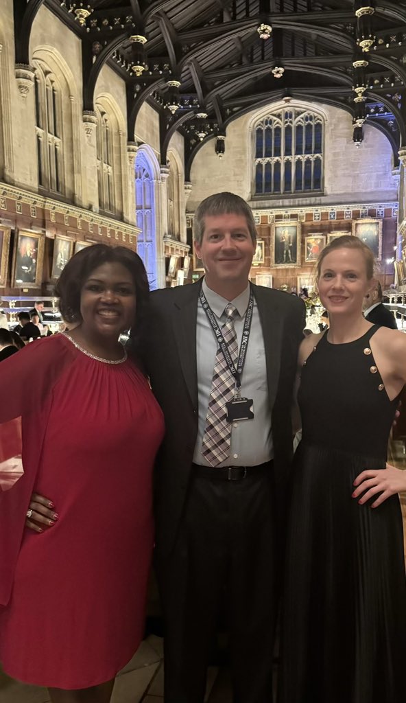 Elizabeth Hechenbleikner, MD tweet media