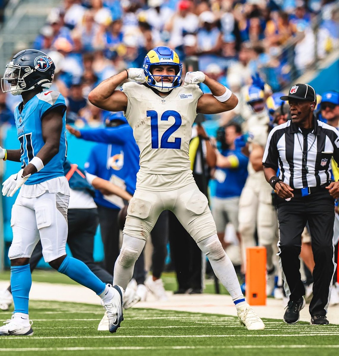 FB_Helmet_Guy tweet media