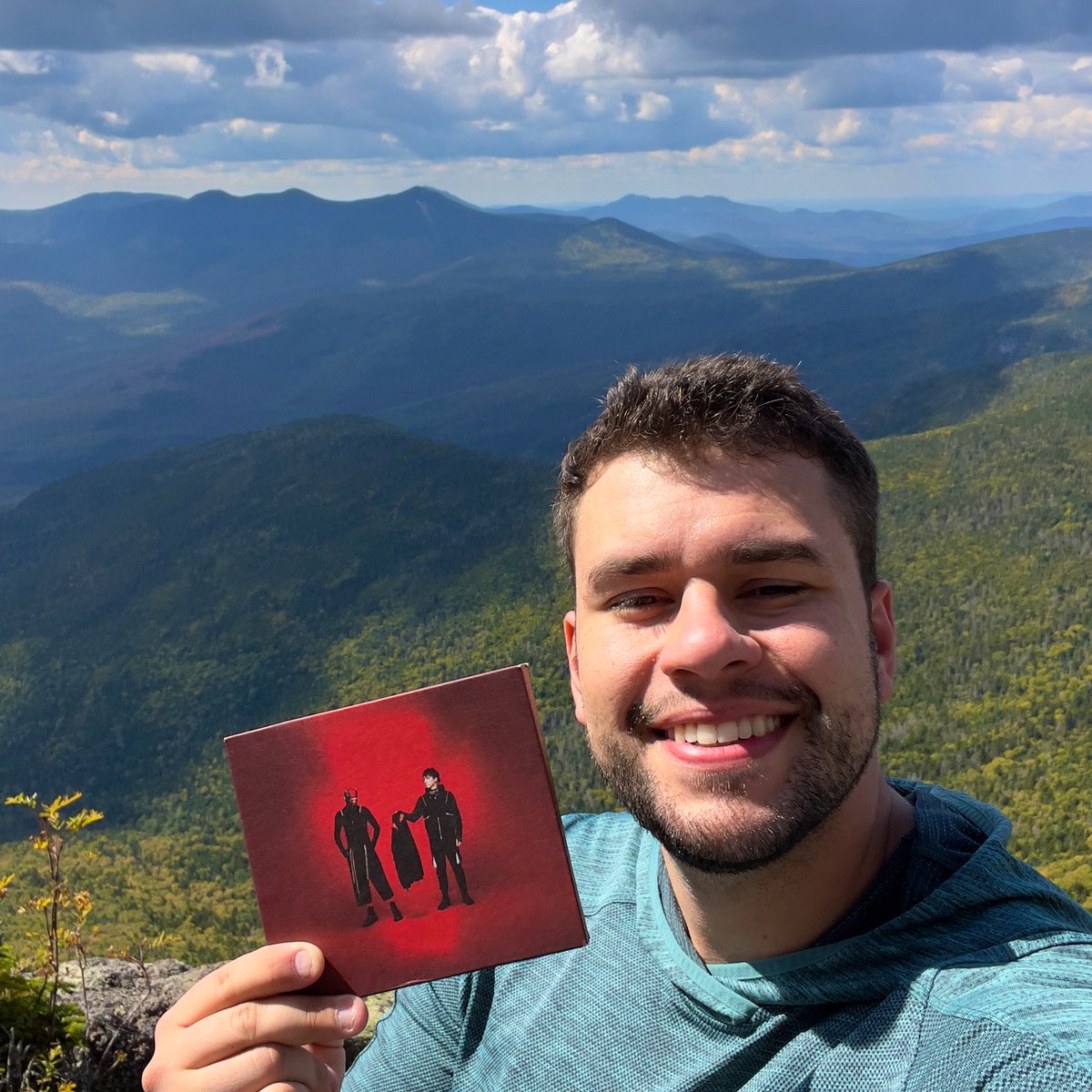 grey🔻|-/ tweet media