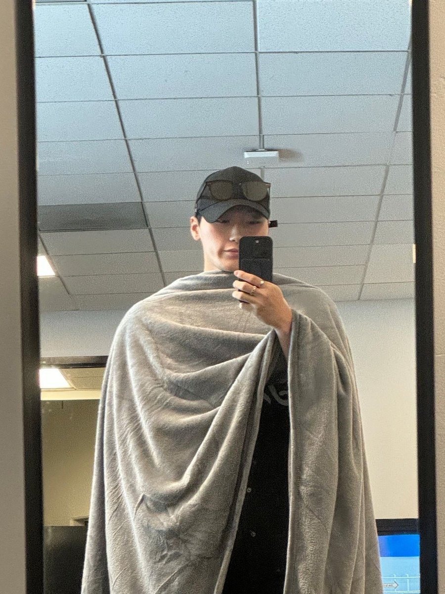 alice (@heartinsani) on Twitter photo 