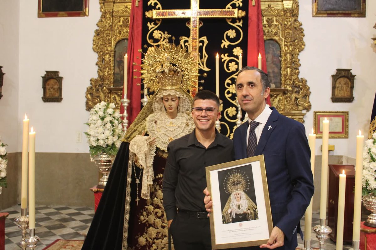 Crónica | XXXIX #Pregón a María Stma. de los Dolores ✨

Tras la Eucaristía por la Exaltación de la Santa Cruz, D. José Mª Prieto Pastor pronunció un pregón lleno de fe y amor a la Virgen. 🙏🏻

Gracias a todos los que nos acompañaron en tan entrañable jornada.
#HermandadNazareno