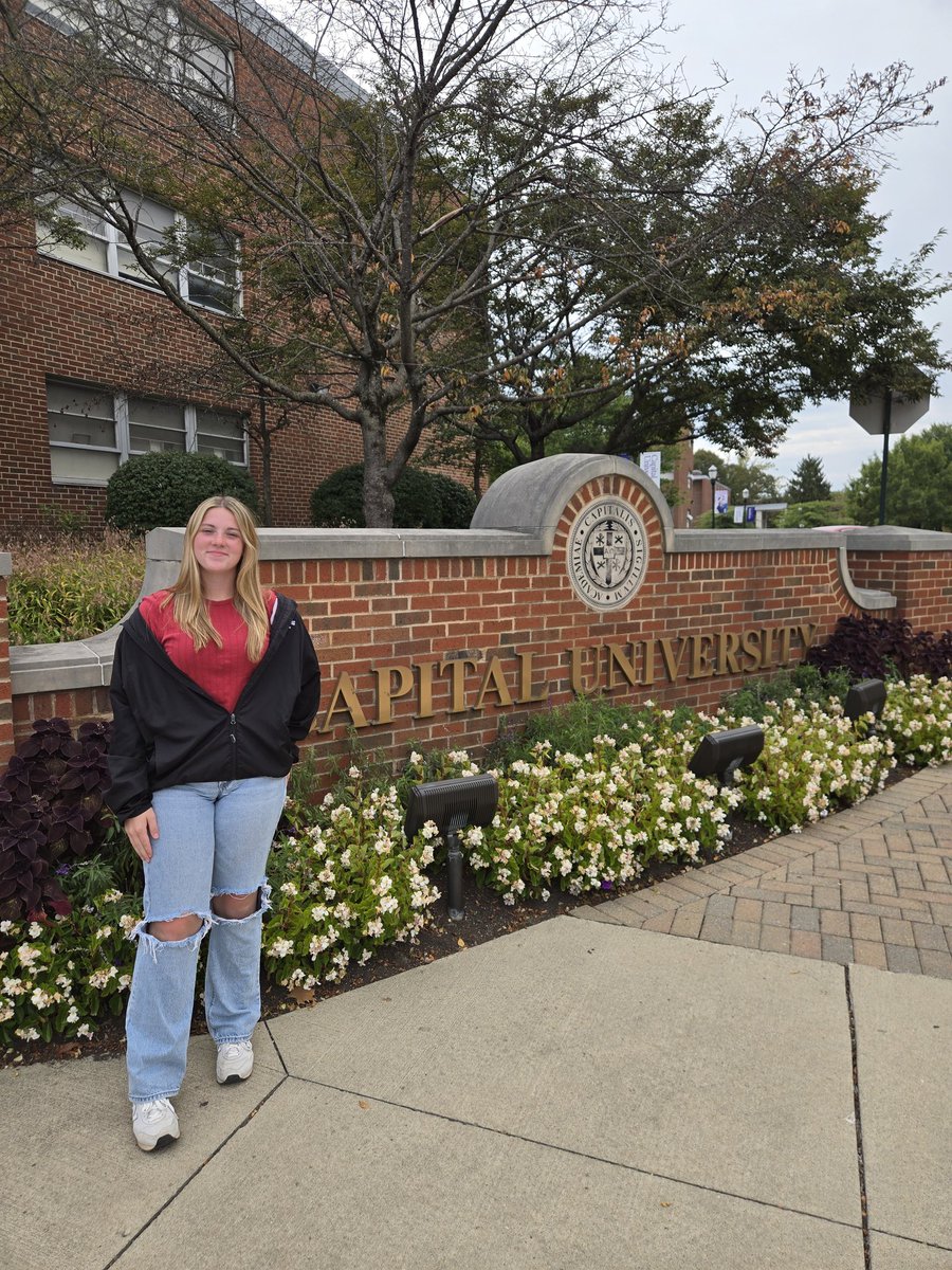 rileyspence2026's tweet image. My unofficial visit to Capital University was fantastic, thank you so much for having me!! Thank you Coach Kirk, Coach Bayli, Coach Molly, and the Capital softball team I felt so welcomed, I really enjoyed my weekend in Bexley, and Columbus!! @annakirk47 @BayliDennison9…