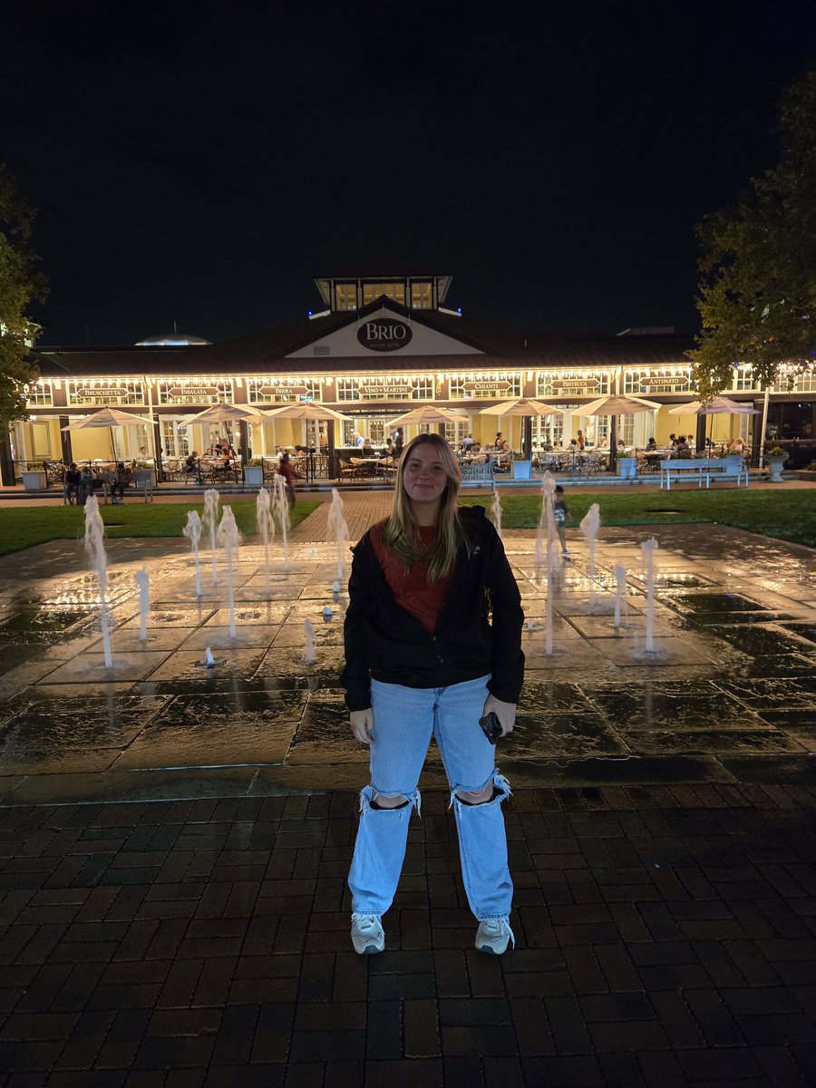 rileyspence2026's tweet image. My unofficial visit to Capital University was fantastic, thank you so much for having me!! Thank you Coach Kirk, Coach Bayli, Coach Molly, and the Capital softball team I felt so welcomed, I really enjoyed my weekend in Bexley, and Columbus!! @annakirk47 @BayliDennison9…