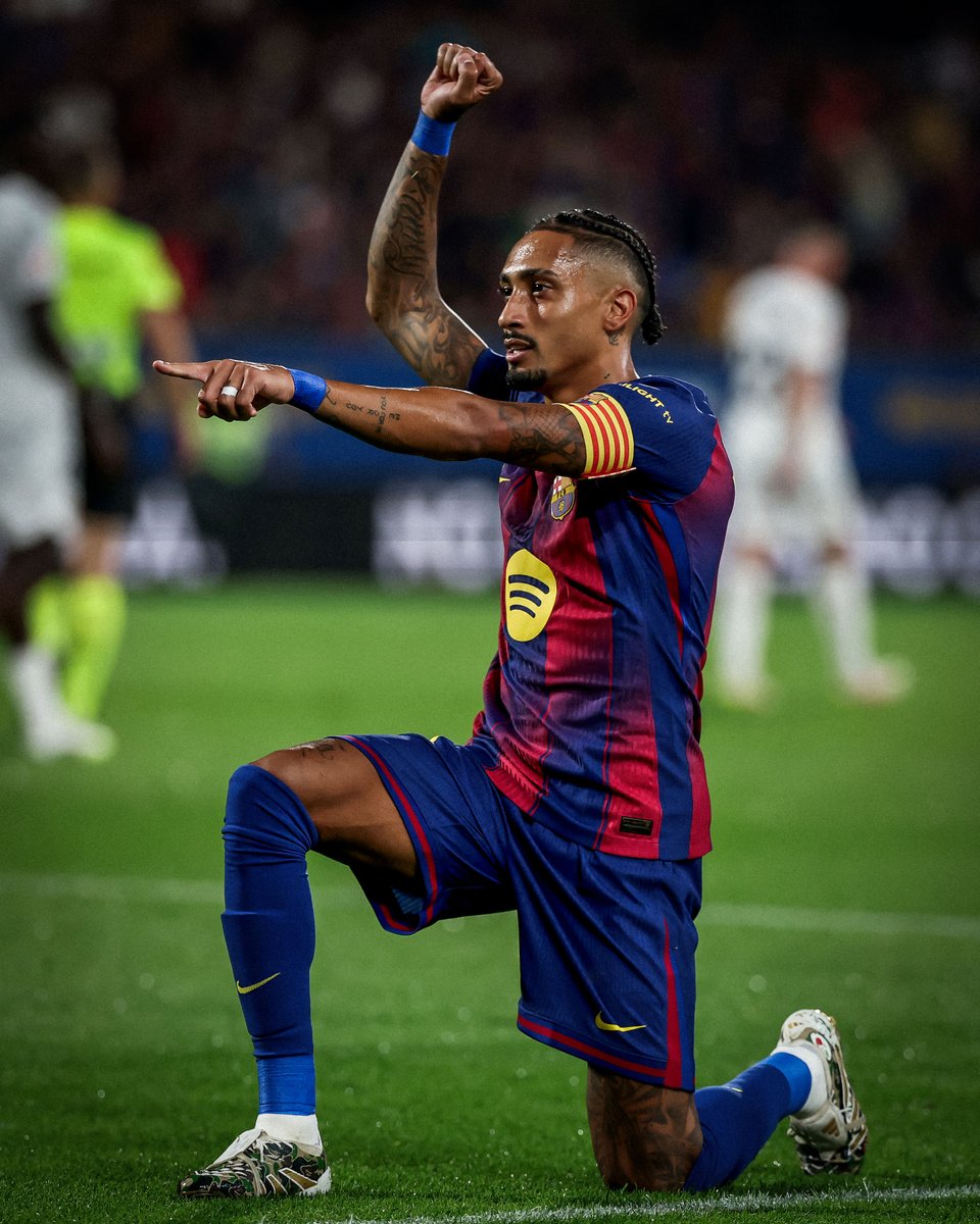 brfootball's tweet image. Raphinha was subbed on at halftime:

▪️ goal in the 53rd minute
▪️ goal in the 66th minute

⚡