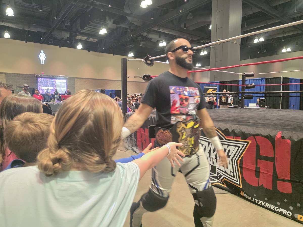 GameModeRetro's tweet image. Retro World Expo Day 3!