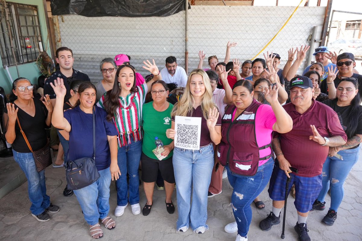 JulietaRamirezP's tweet photo. Domingo de asamblea de Morena.❤️‍🔥

En cada sección de cada colonia del país habrá un comité de ciudadanas y ciudadanos organizados para defender la Cuarta Transformación. https://t.co/HbQPLIqWs9