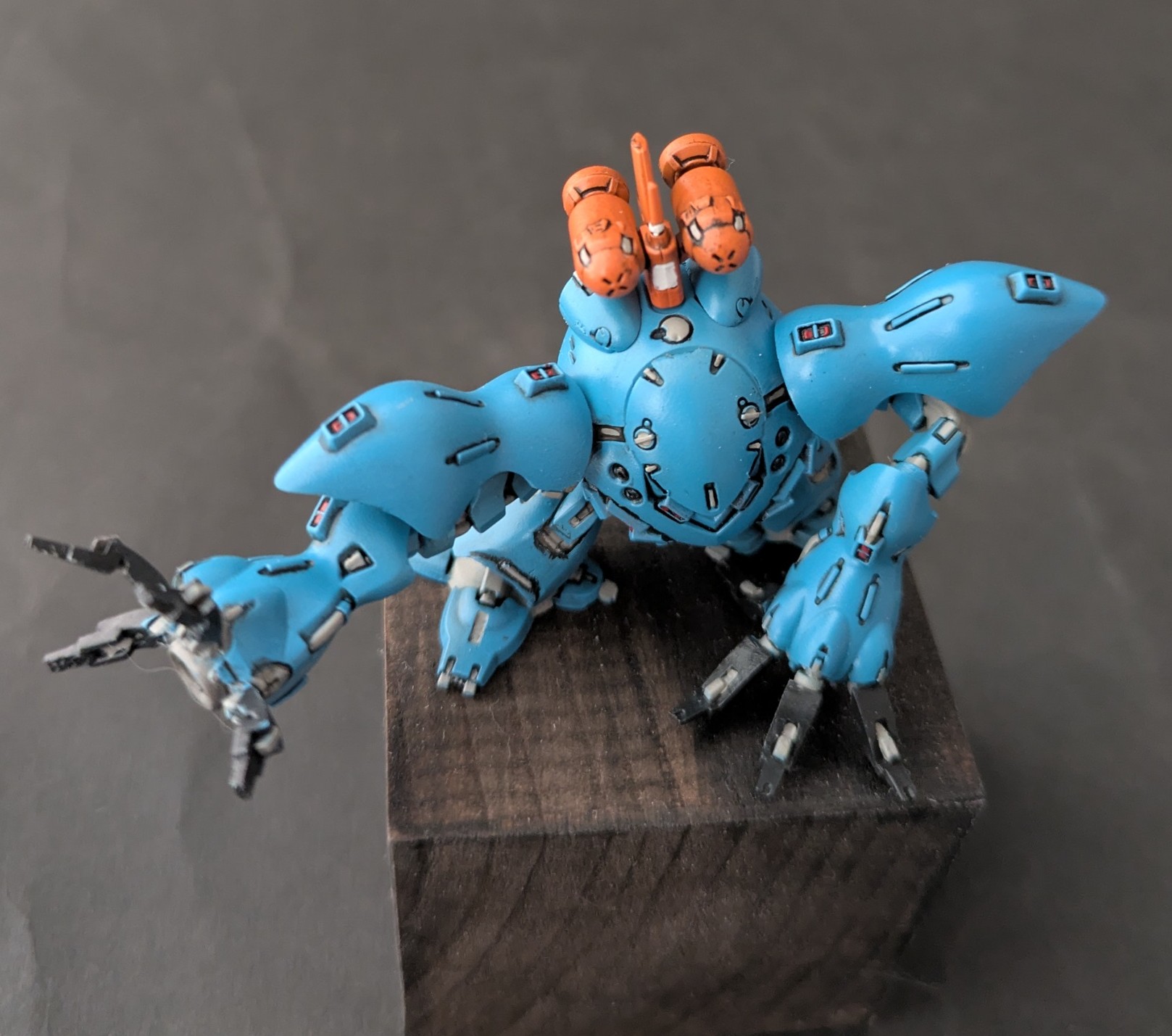 に*に様 ガンダムスペリオルディファイン005 ハイゴック 塗装完成品 に*に様 ガンダムスペリオルディファイン005 ハイゴック 塗装