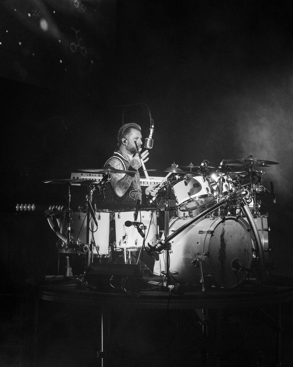 threedaysgrace's tweet image. Thank you for an incredible night, Scranton! 🤘🙏 

GILFORD, you’re up next! See you tonight 🔥

📷 @sanjayparikhphoto 

#ThreeDaysGrace #BreakingBenjamin #ReturnToDust #Scranton #Pennsylvania #USA