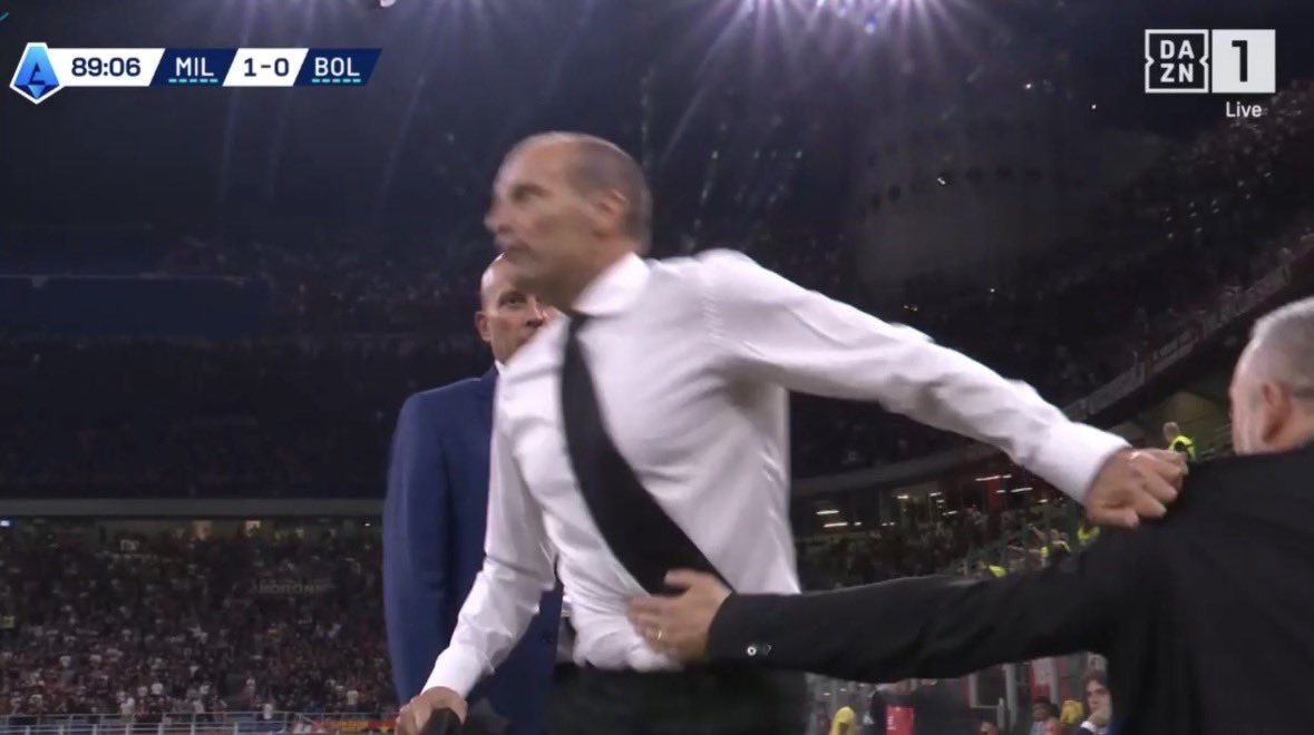 Dopiero 3 kolejka i już marynarka ściągnięta w furii

Maksie Allegri nie zmieniaj się nigdy ❤️