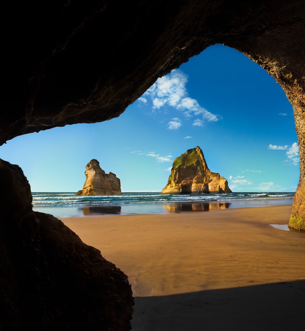Aproveitando esse finzinho de tarde na praia, e vocês?