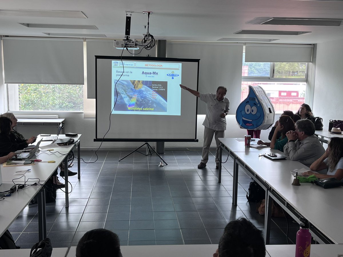 MilthonMinor's tweet photo. Presente en el VIII Congreso de la Red de Investigadores Sociales sobre Agua en @unammorelia, una gran experiencia. https://t.co/0cNQur7R4H