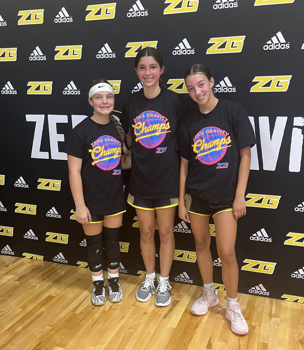 zg_newengland's tweet photo. Congratulations to @BayStateJags - Orlando on their championship victory! ๐ฅ Star players Georgia Orlando, Elise Hall, and Veronica Ward all put their best skills on display! #ZGFallTipOff #ZGPOTG https://t.co/jkF9vXa0LX
