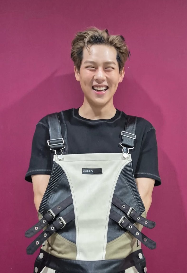 he still looks exactly the same 🥺🥺