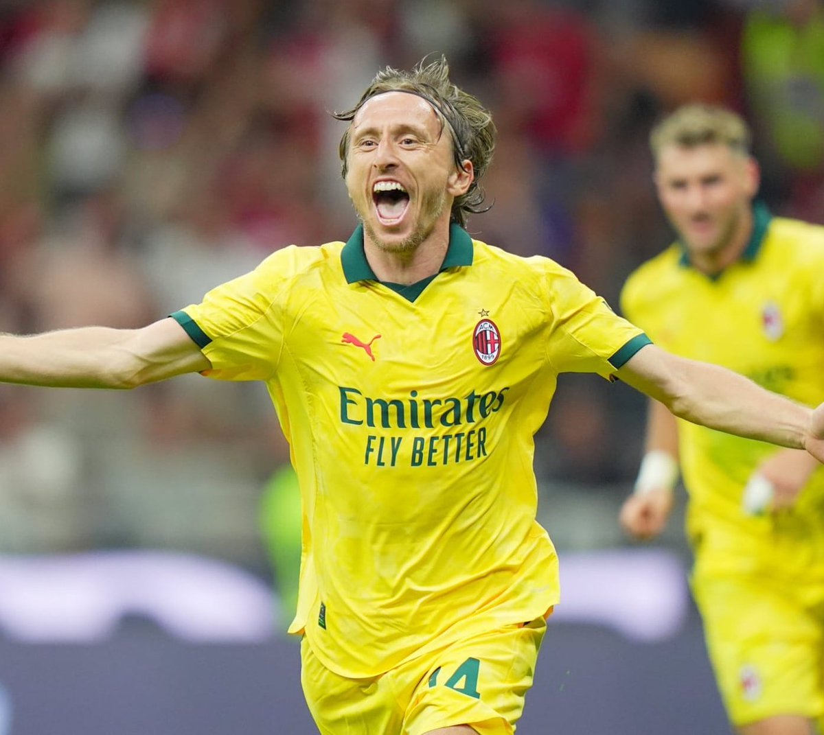 🔴🔵 FT | Milan - Bologna 1-0

#Modric decide #MilanBologna con un gol nel secondo tempo e i rossoblu perdono la seconda gara fuori casa consecutiva. #Bologna che ha tenuto tantissimo la palla senza mai però essere pericoloso (2 tiri negli ultimi 45').