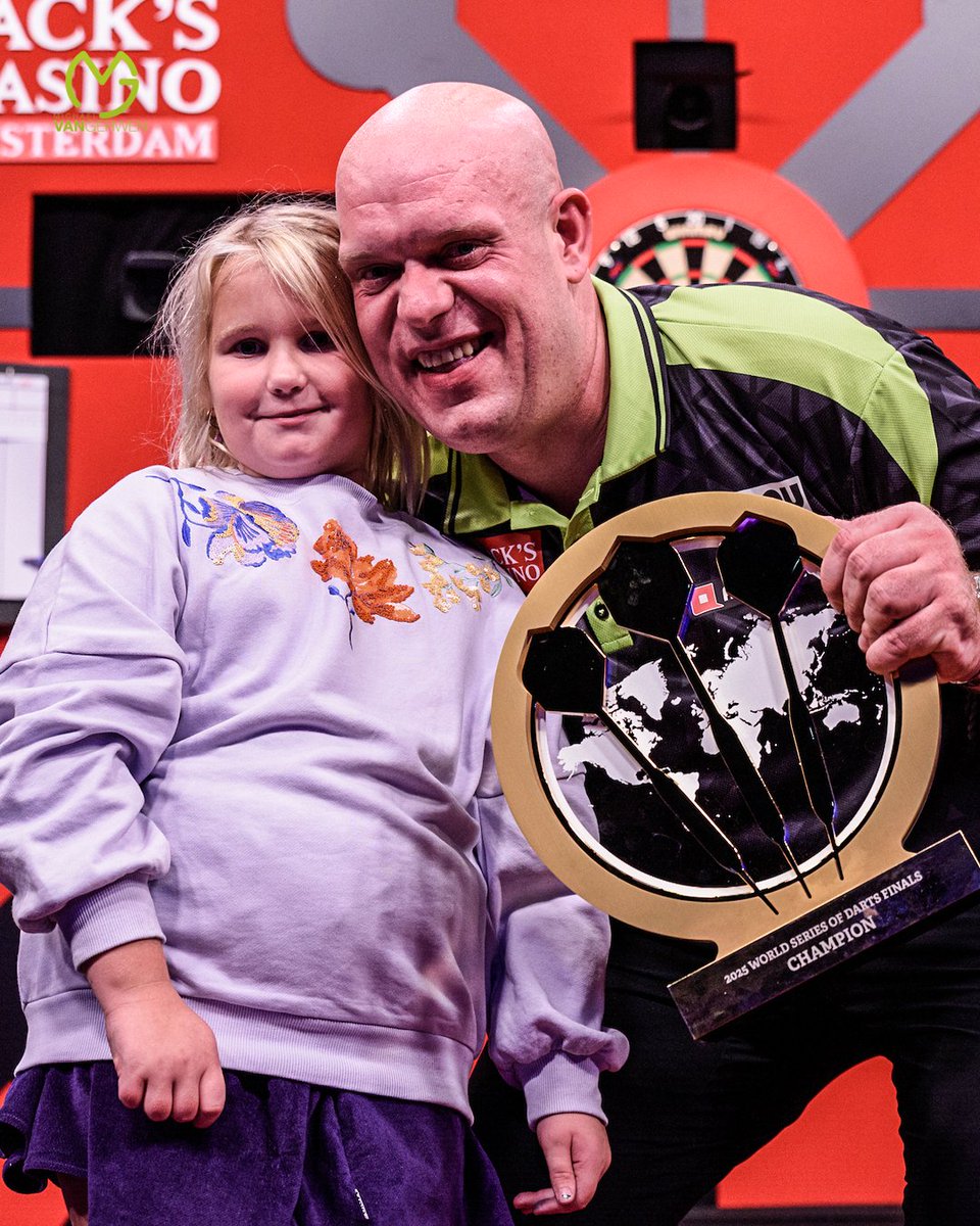 Michael Van Gerwen tweet media