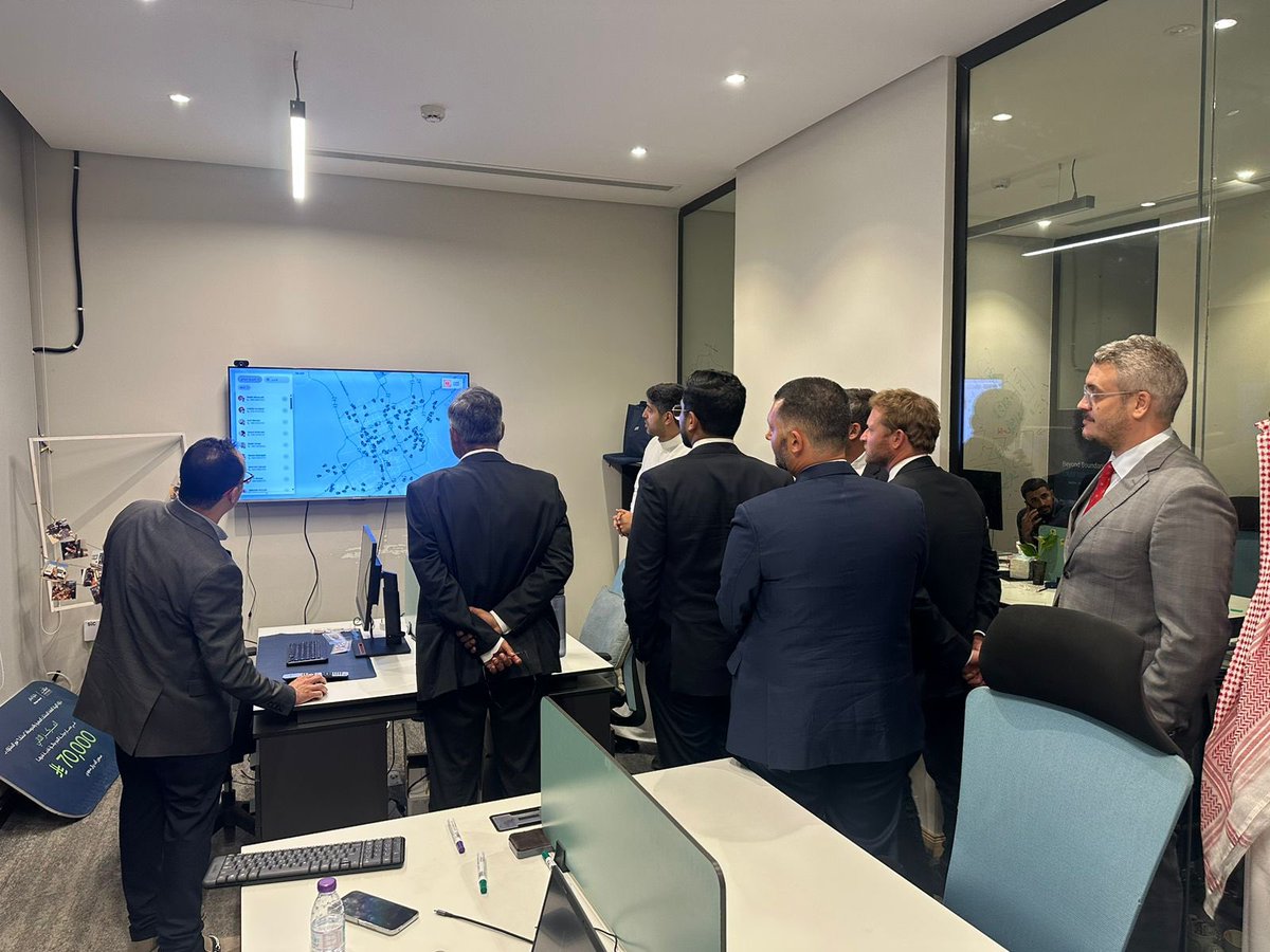 تشرفنا اليوم باستقبال وفد رفيع من قيادات شركة أوبر العالمية <a href="/Uber/">Uber</a> وأوبر الشرق الأوسط <a href="/Uber_KSA/">أوبر السعودية</a> بدعوة من شركائنا في ثرايڤ <a href="/ThrivveMe/">Thrivve | ثرايف</a>  (احدى شركات محفظتنا).

 جاءت الزيارة للتعرف عن قرب على نموذج عملنا في بناء الشركات، ومناقشة فرص التعاون والتقاطعات الاستثمارية في قطاع النقل