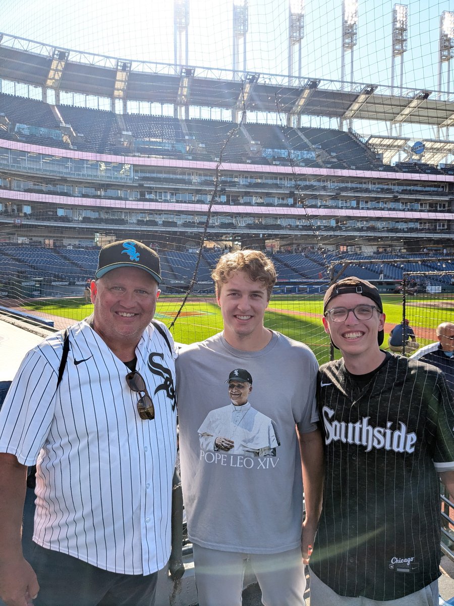 NotWethan's tweet image. White Sox couldn't come out with a win but I was able to meet Colson Montgomery and Kyle Teel in Cleveland!