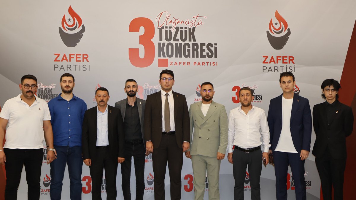 Bugün Afyonkarahisar İl Teşkilatı olarak partimizin 3. Olağanüstü Tüzük Kurultayı ve Katılım Toplantısına katıldık. Bu adımlar partimizin iktidara geldiğinde nasıl yönetileceğinin bir ön tezahürüdür.

<a href="/umitozdag/">Ümit Özdağ</a> <a href="/ErtuganMusa/">MUSA ERTUGAN</a> <a href="/zaferpartisi/">Zafer Partisi</a> <a href="/Zaferpartisi03/">Zafer Partisi Afyonkarahisar İl Başkanlığı</a>