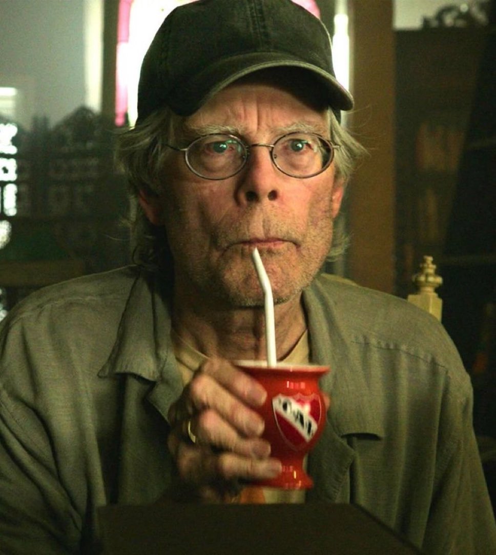bigcat897's tweet image. Let’s boycott this guy’s new movie and any venues that choose to show it. Pass it on!