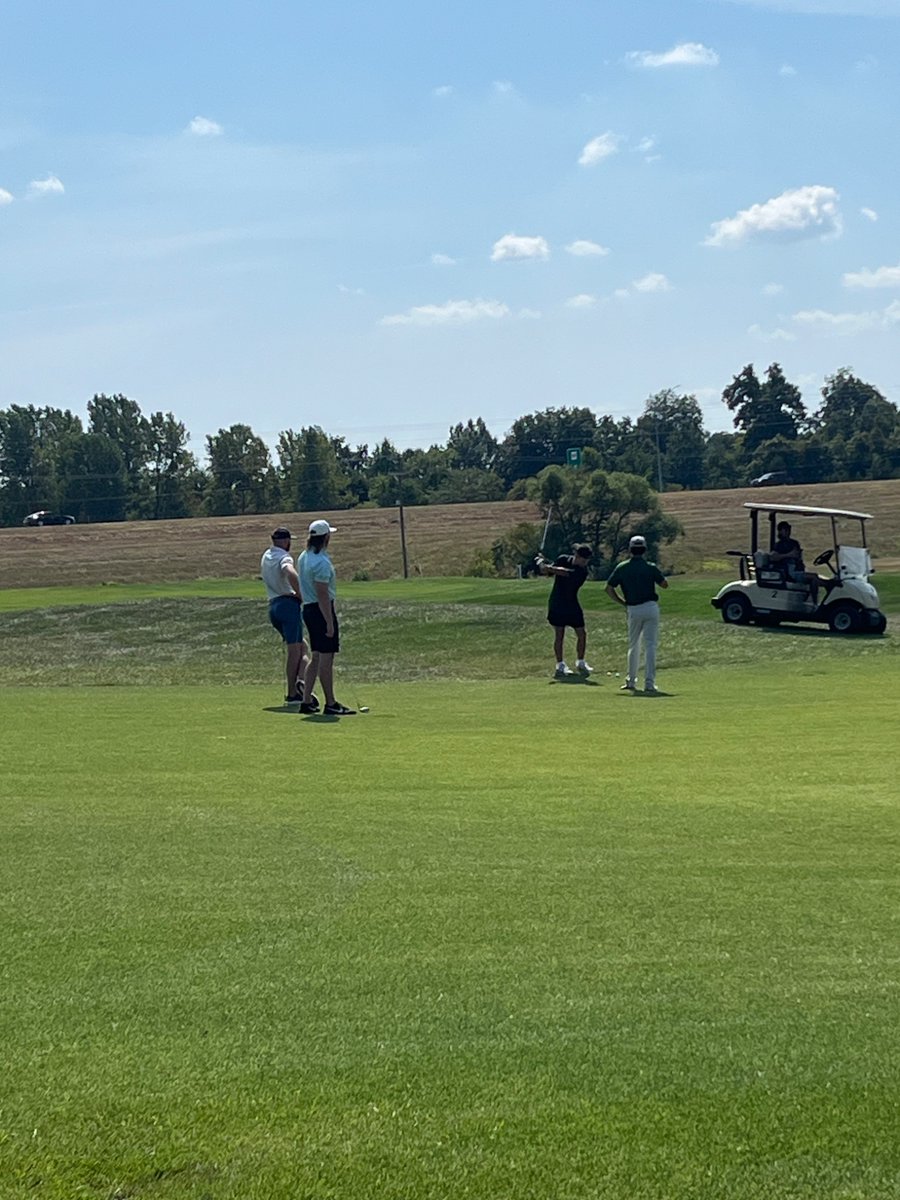 wwuowlsBSB's tweet image. Big thanks to our alumni that were able to make it out to our annual golf outing! Always a good chance to get back together and catch up! #TofE