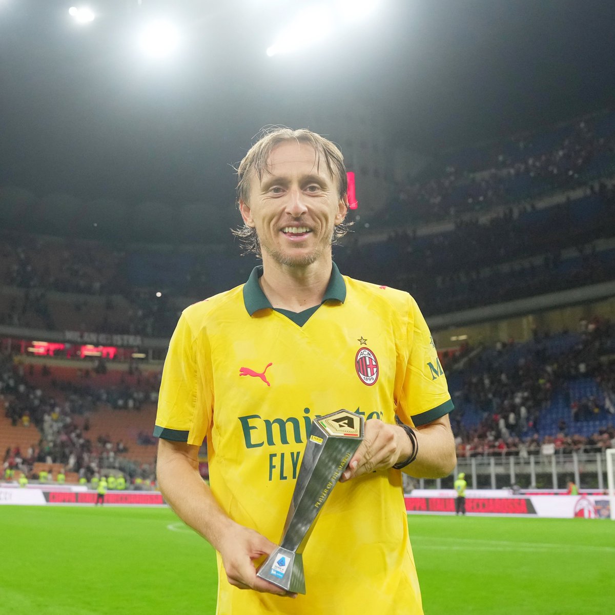 SerieA_EN's tweet photo. Luka Modrić is the Panini Player of the Match 🏆

#MilanBologna https://t.co/5ETAanYrrG