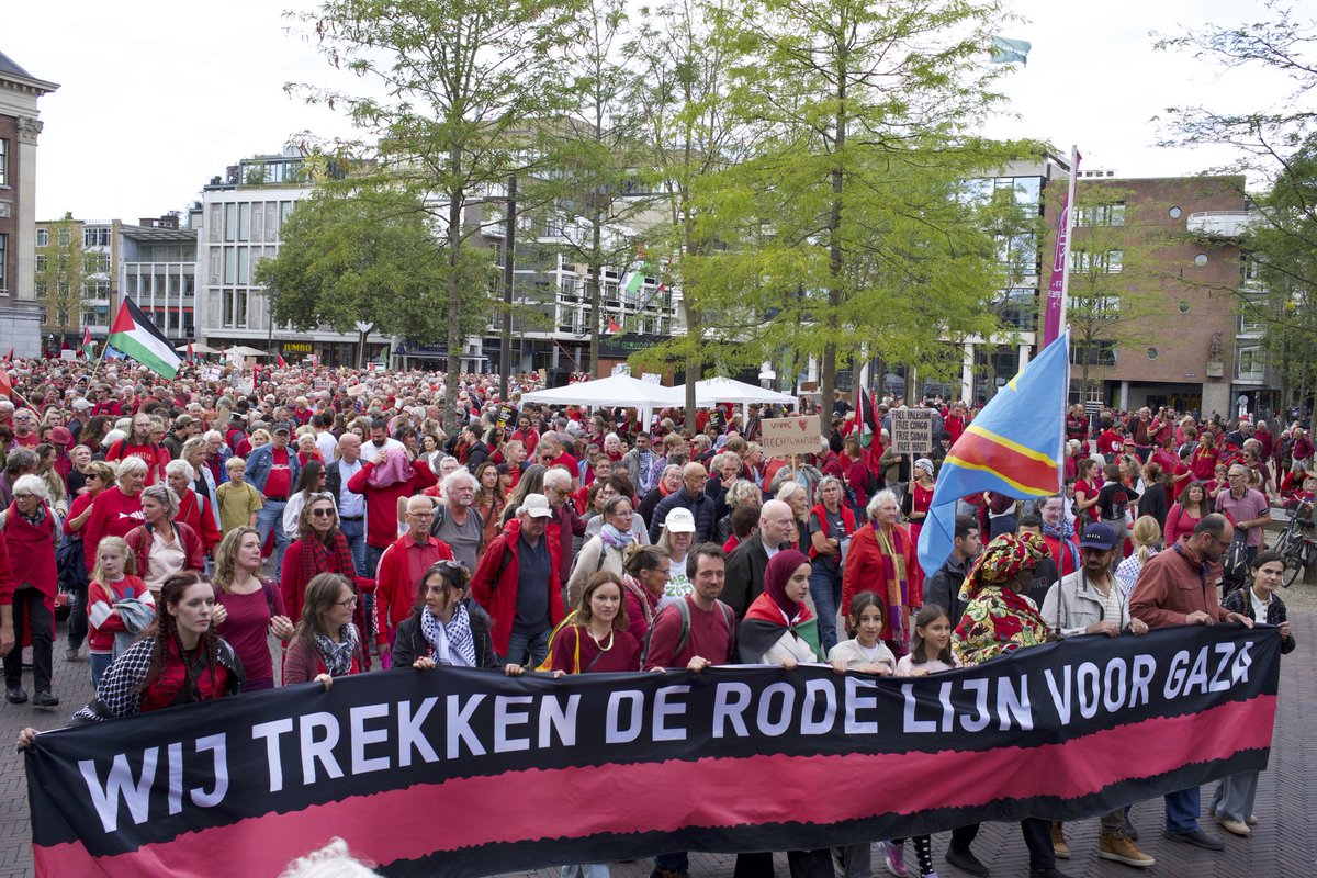 D_Janowitz's tweet photo. Demonstratie in Groningen tegen de situatie in Gaza. #RodeLijn #FreePalestine #Gaza https://t.co/htPjGNvwvZ