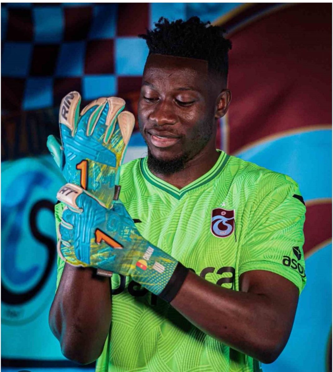 İlk maçında gideni unutturdu 
Kara 🤴 kral