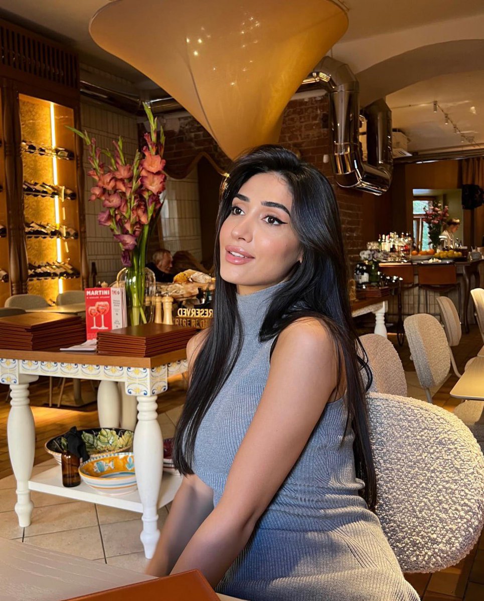 Aananya Kapoor tweet media