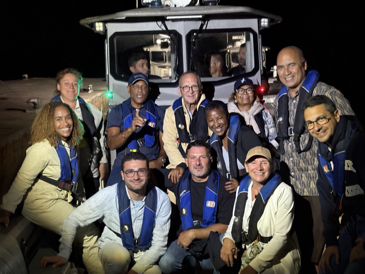 Retour sur notre rencontre avec Rémi Kauffman, commandant de la base navale militaire de Dzaoudzi, et Lucien Barth, commandant de la gendarmerie de Mayotte. Dans un contexte de renforcement des moyens de sécurité sur le territoire, leur engagement est véritablement remarquable.