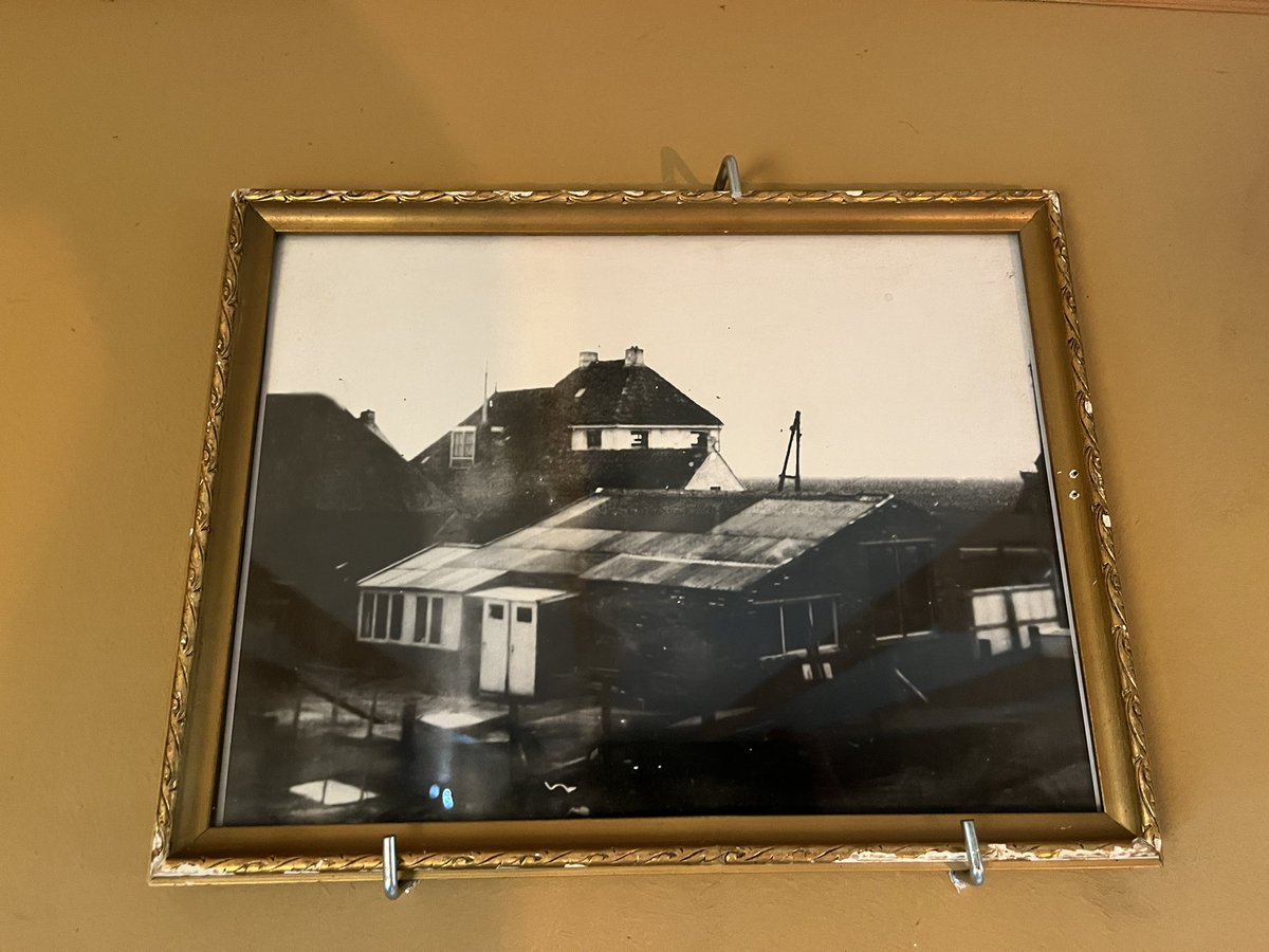🏚️ OUDE BEELDEN | Met dank aan Bildts Aigene hebben we weer enkel oude Westhoekfoto’s kunnen toevoegen!
Zo was het vroeger.

Dank ook aan Monique Dijkstra!