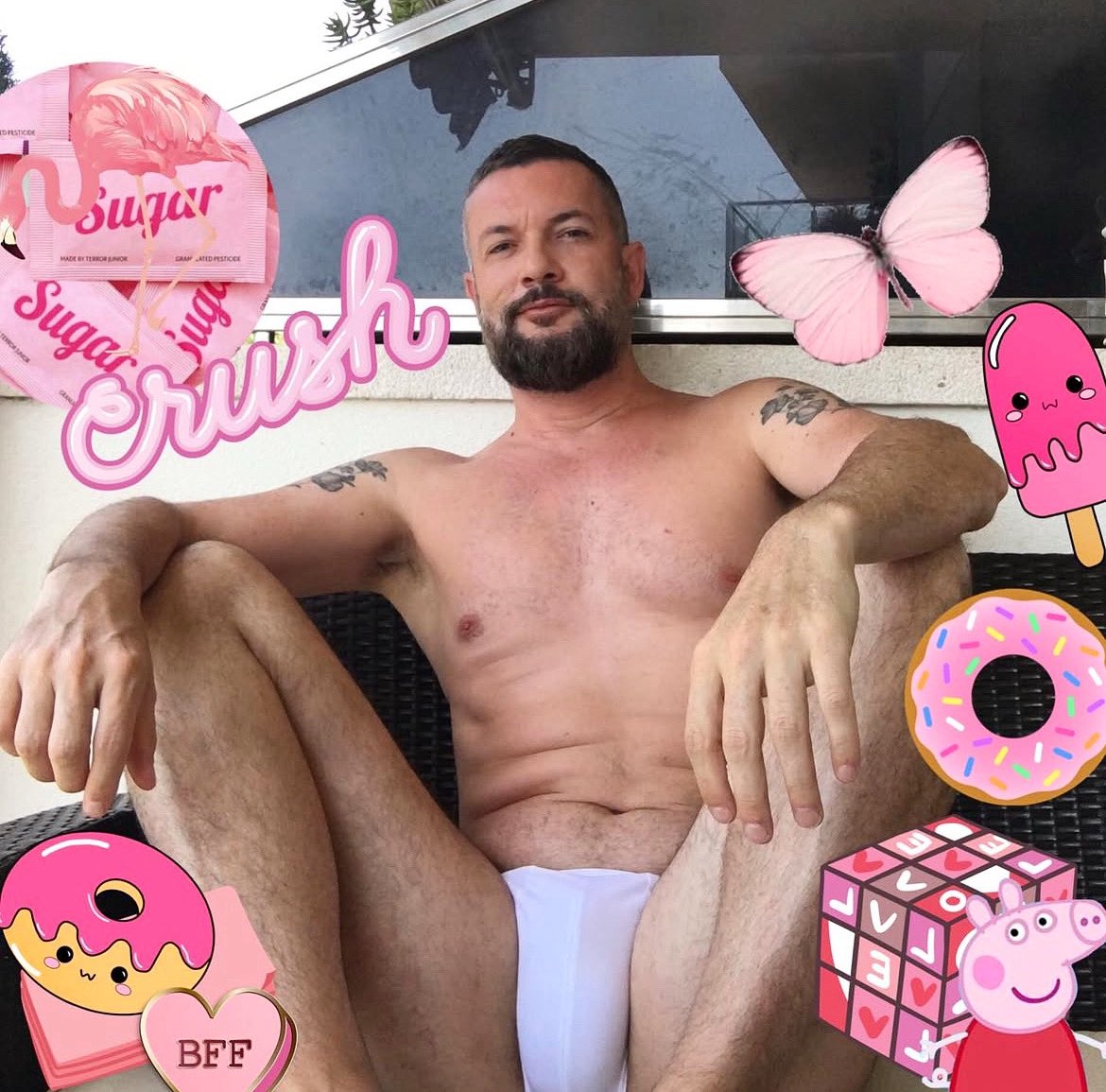 Beard__Boy's tweet photo. Pink crush! 🎀 https://t.co/XkvMTRAwmr